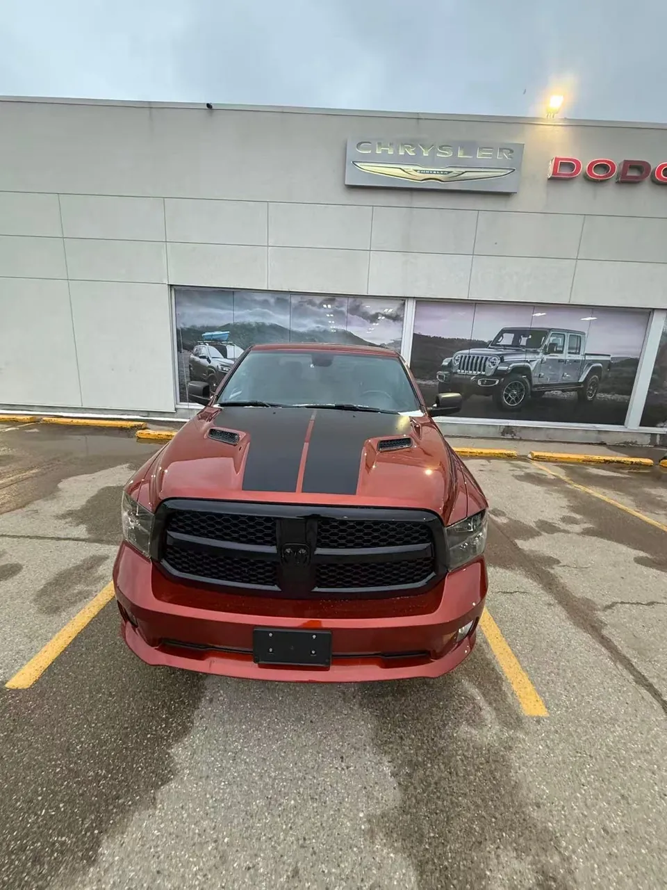 Dodge Ram 1500 Classic 2023 photo 3