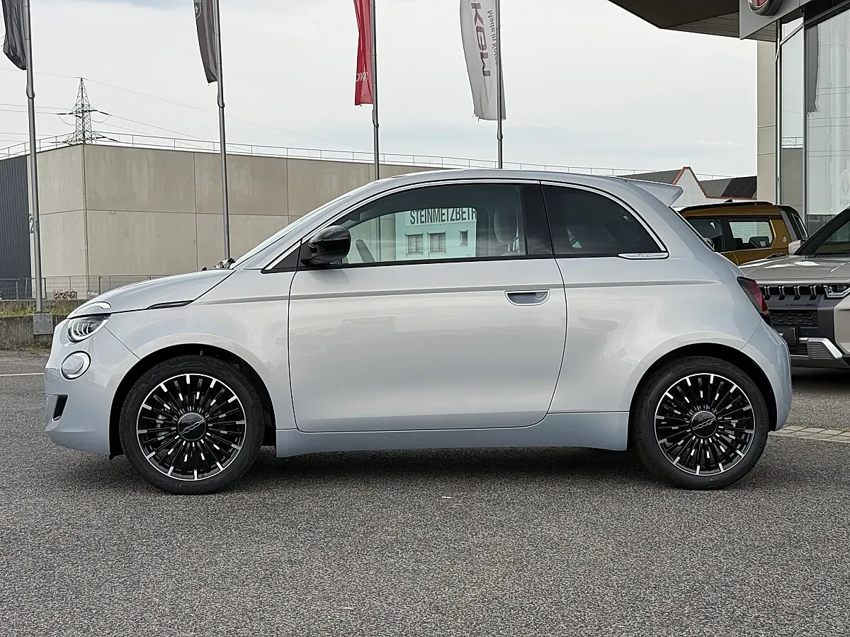 Fiat 500 photo 2