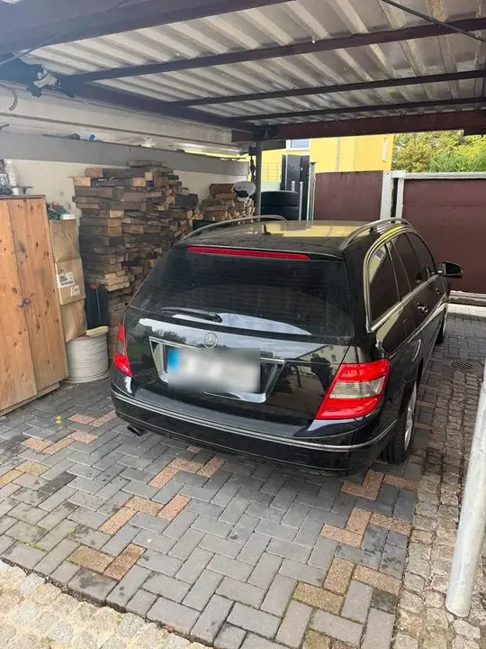 Mercedes-Benz C220D