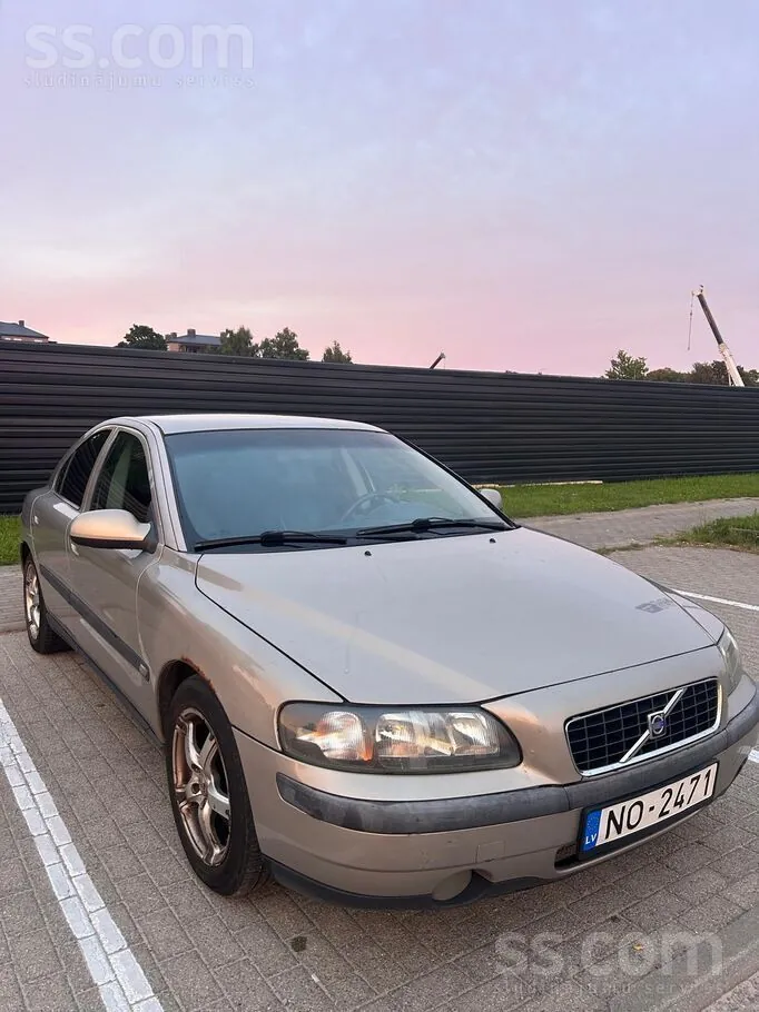 Volvo S60 2001 photo 2