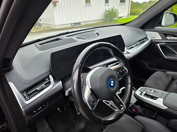 BMW Ix1 2023 photo 4
