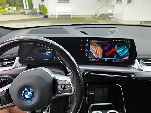 BMW Ix1 2023 photo 2