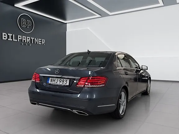 Mercedes-Benz E220 2014 photo 4