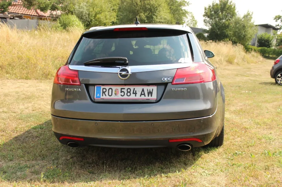 Opel Insignia 2009 photo 2