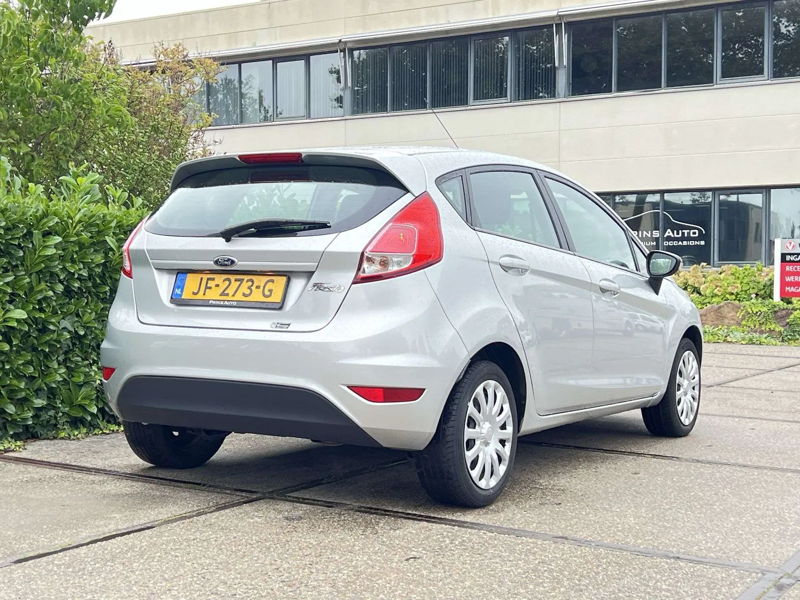 Ford Fiesta 2016 photo 2