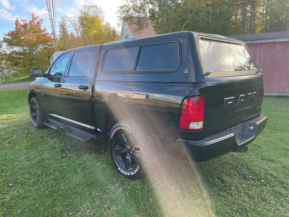 Ram 1500 Classic 2023 photo 3