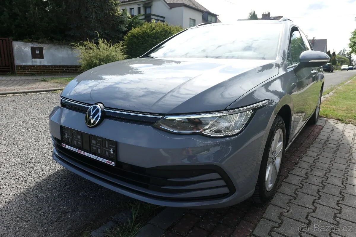 Volkswagen Golf Combi 2022 photo 2