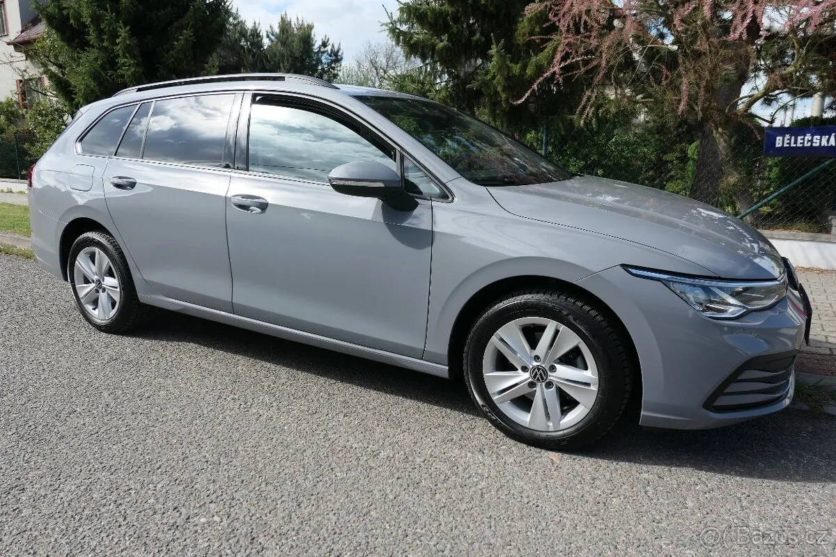 Volkswagen Golf Combi 2022 photo 3