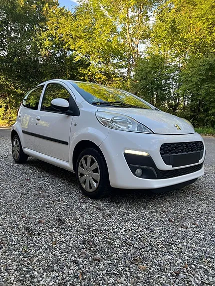 Peugeot 107 2012 photo 4