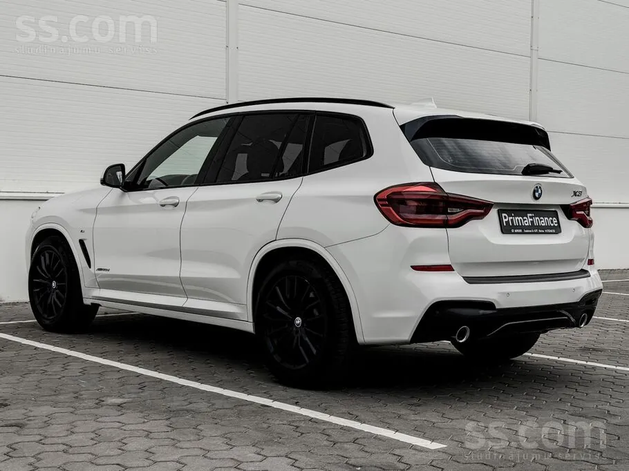 BMW X3 2018 photo 2