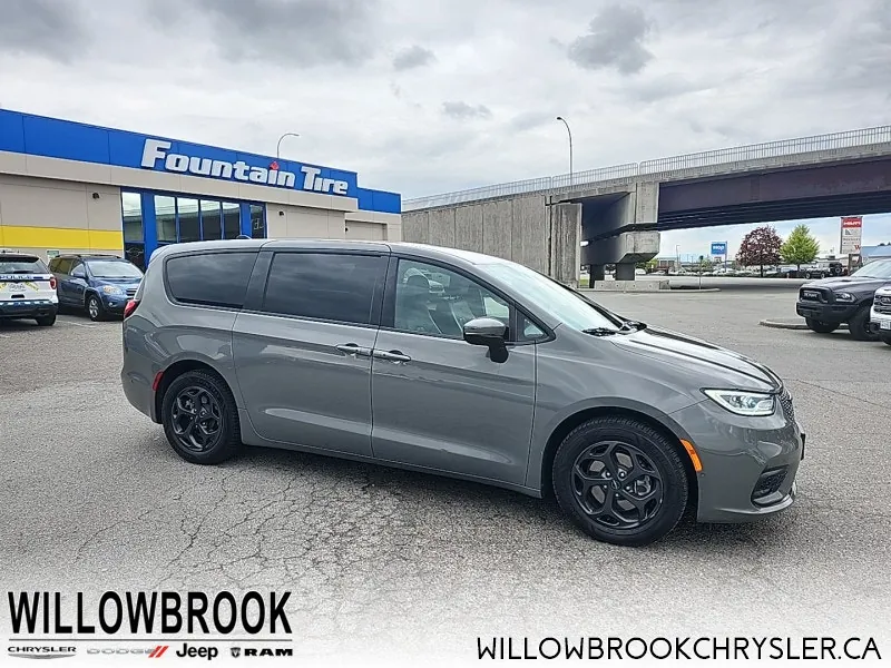 Chrysler Pacifica 2023 photo 5