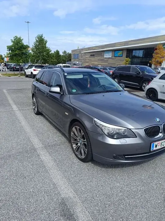 BMW 5 Series 2009 photo 3