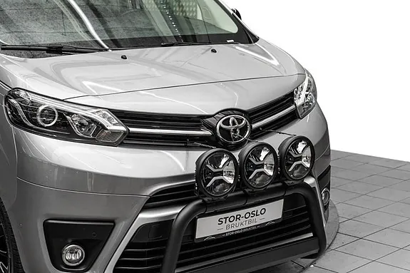 Toyota Proace 2023 photo 2