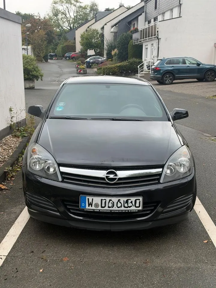 Opel Astra H Gtc