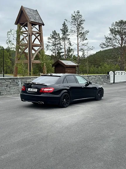 Mercedes-Benz E200 D 2012 photo 2