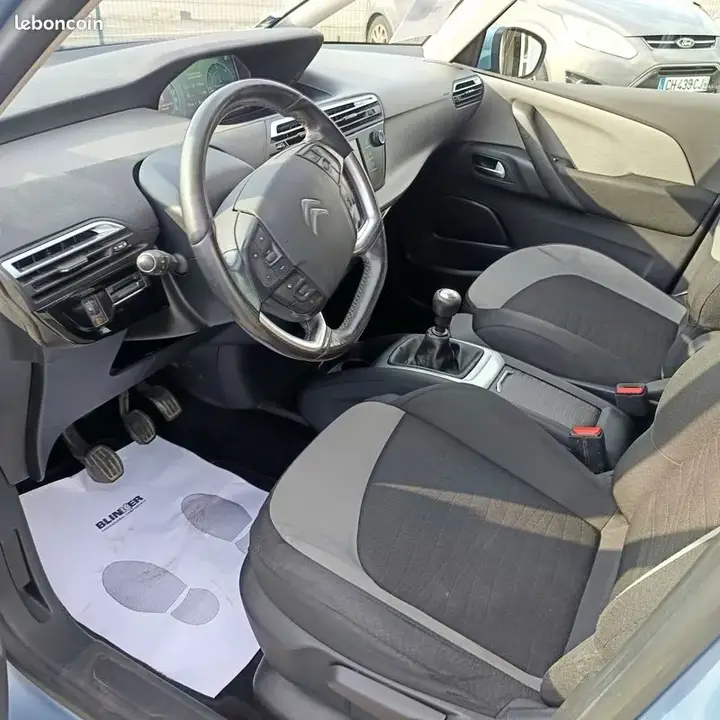 Citroen C4 Picasso 2015 photo 5
