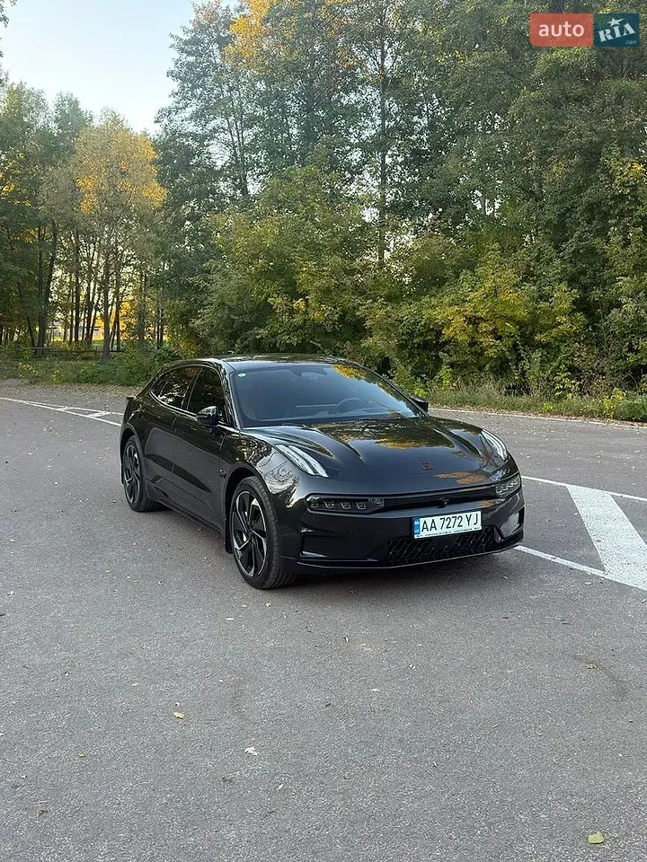 Zeekr 001