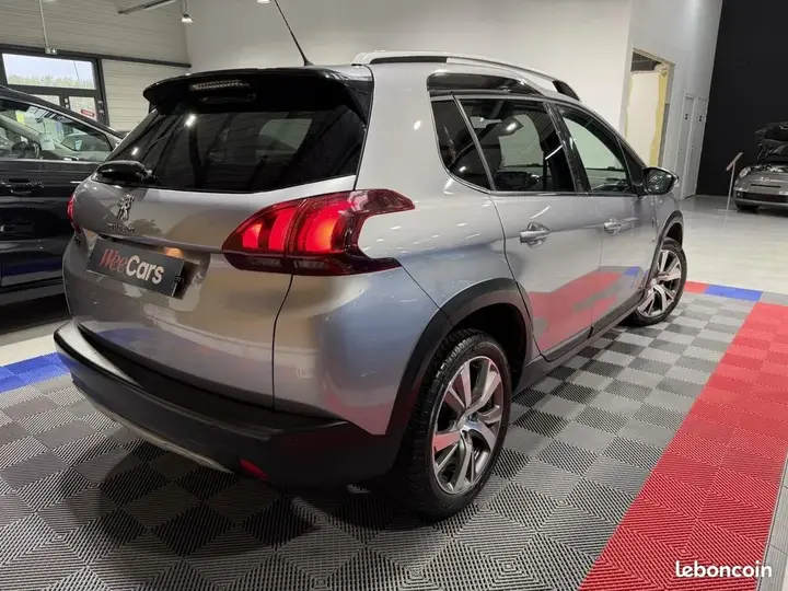 Peugeot 2008 2018 photo 3
