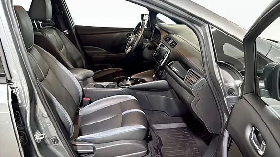Nissan Leaf 2023 photo 3