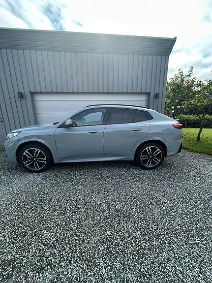 BMW Ix2 2025 photo 2