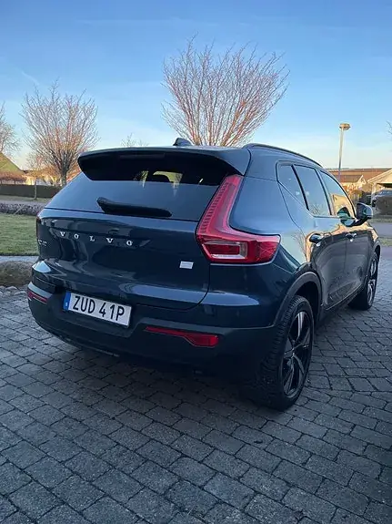 Volvo Xc40 2022 photo 2