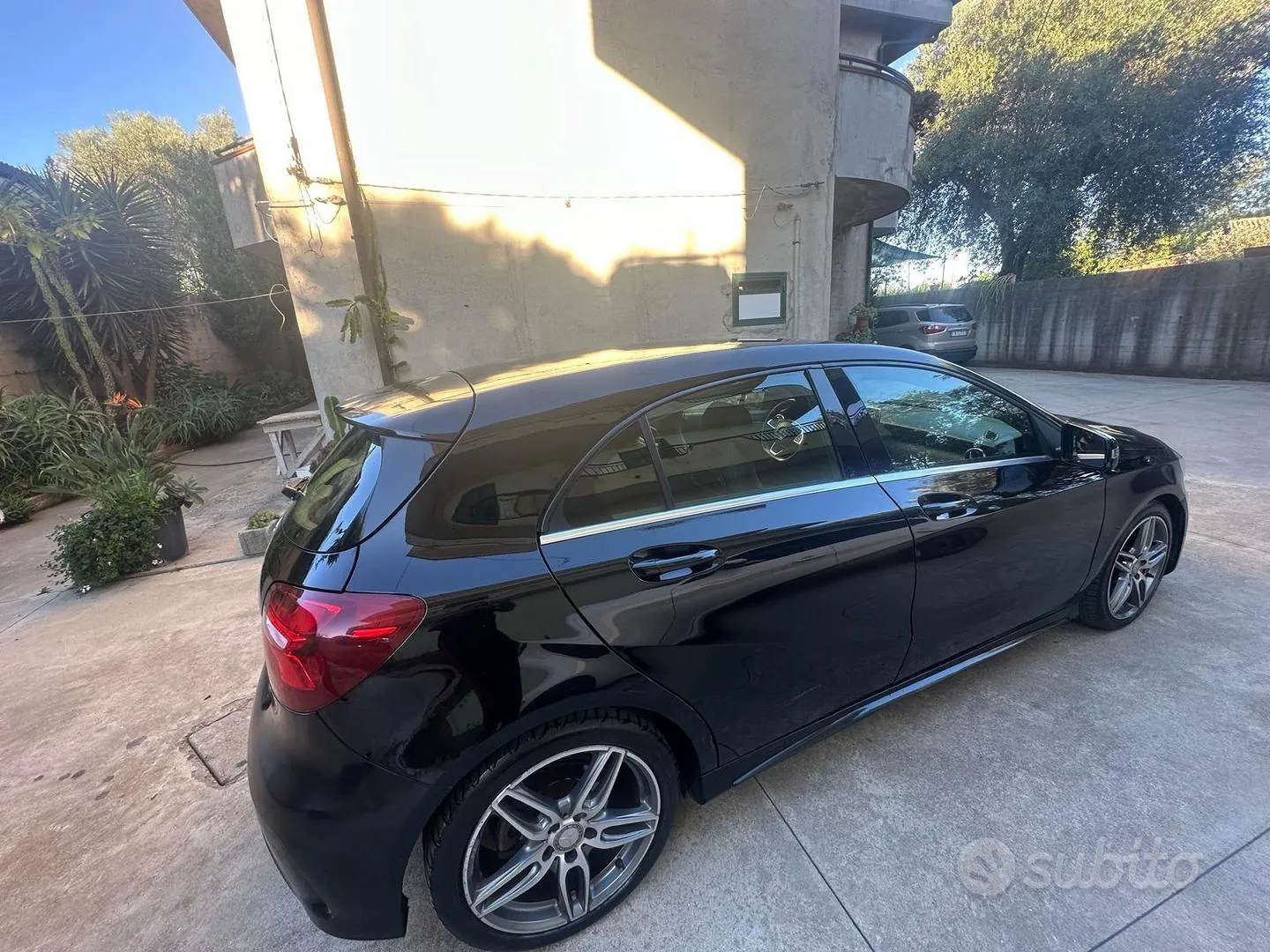 Mercedes-Benz A-Class 2015 photo 3