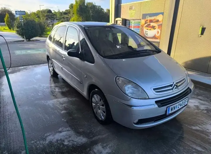 Citroen Xsara Picasso 2010 photo 2