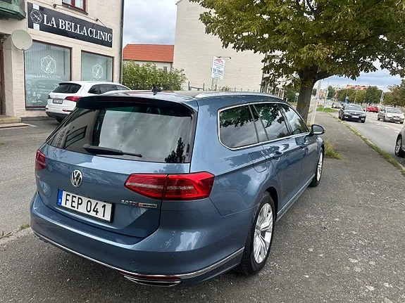Volkswagen Passat 2018 photo 3