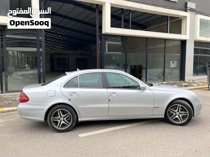 Mercedes-Benz E-Class 2008 photo 2