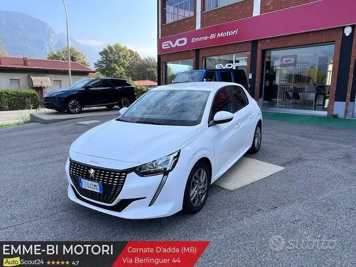 Peugeot 208