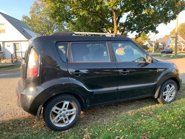 Kia Soul 2011 photo 2