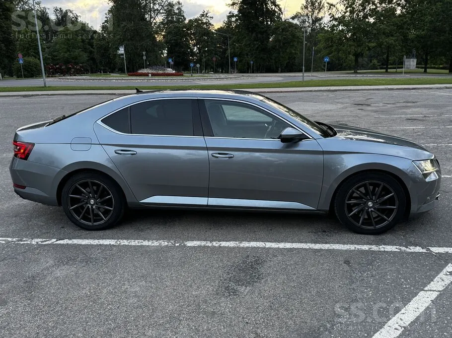 Skoda Superb 2016 photo 3