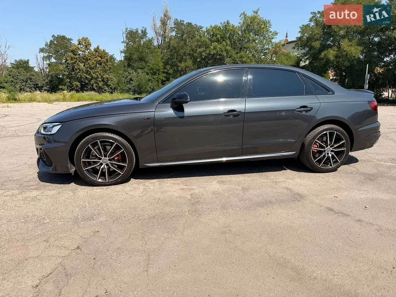 Audi A4 2020 photo 4