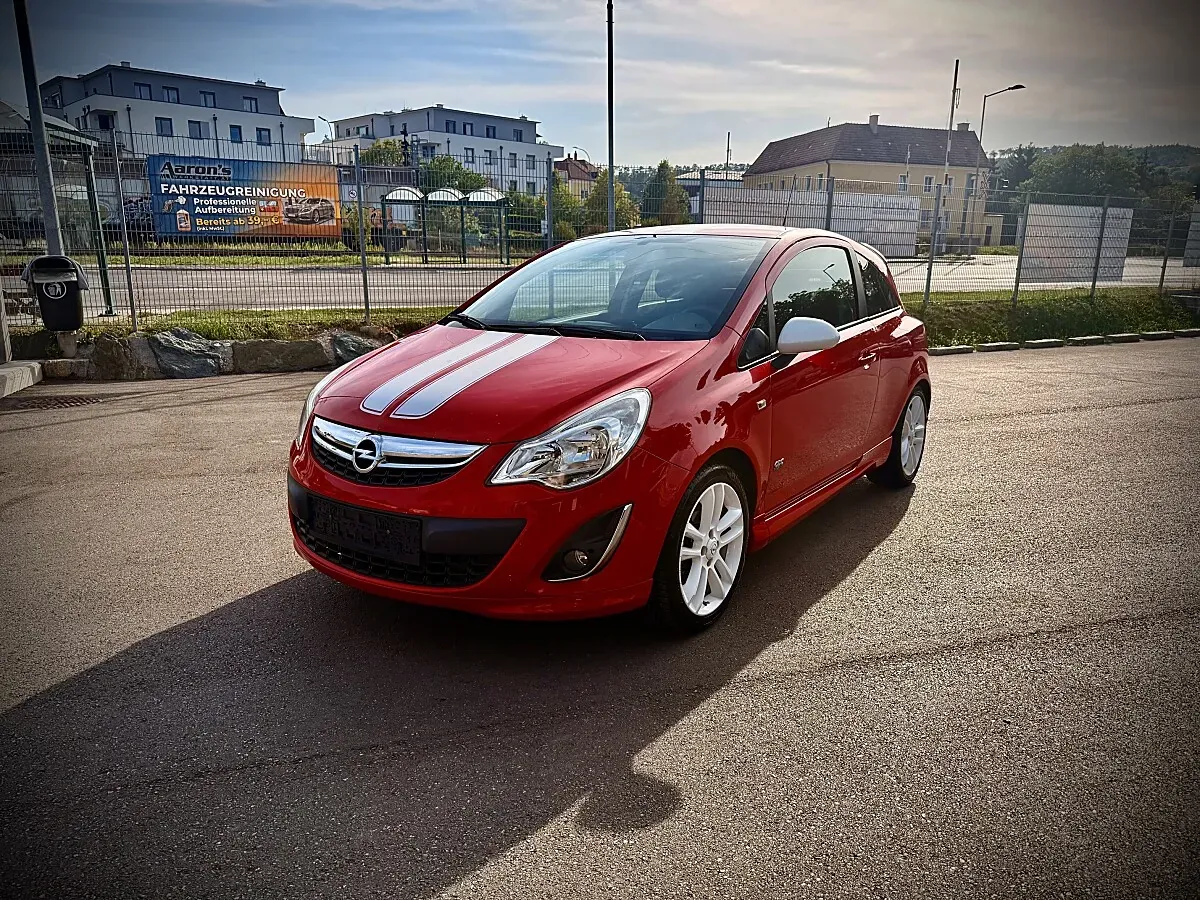 Opel Corsa 2013 photo 2