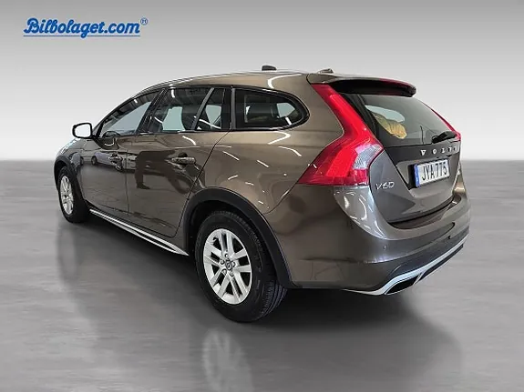 Volvo V60 Cross Country 2016 photo 4