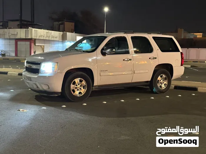 Chevrolet Tahoe 2012 photo 2