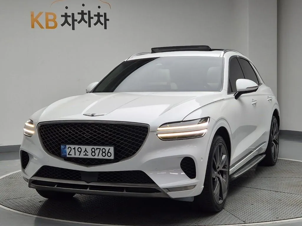 Genesis Gv70