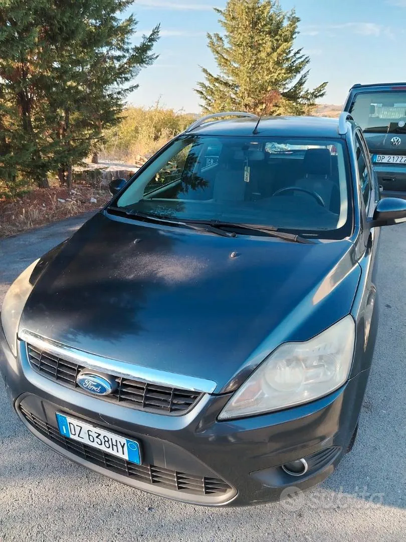 Ford Focus 2009 photo 2