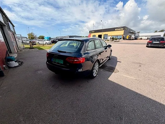 Audi A4 2013 photo 4