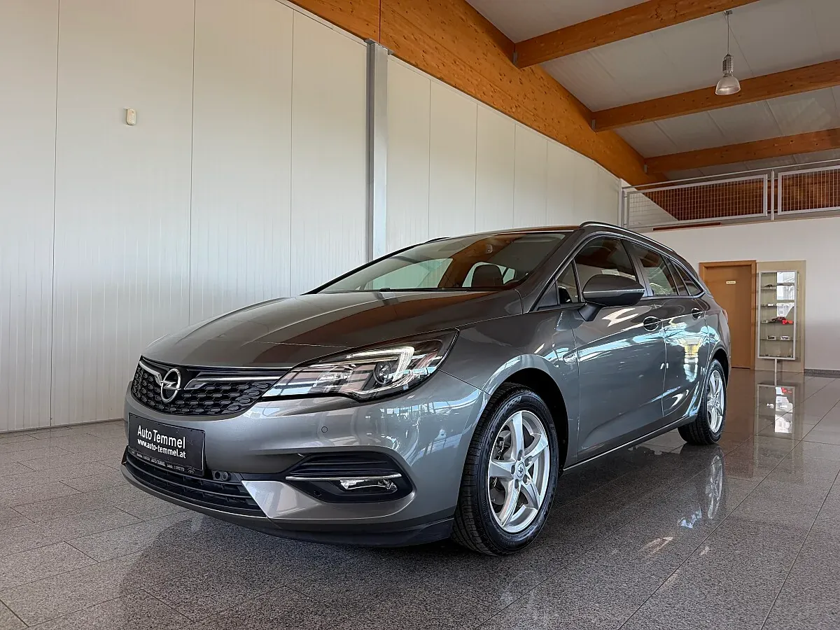 Opel Astra 2020 photo 2