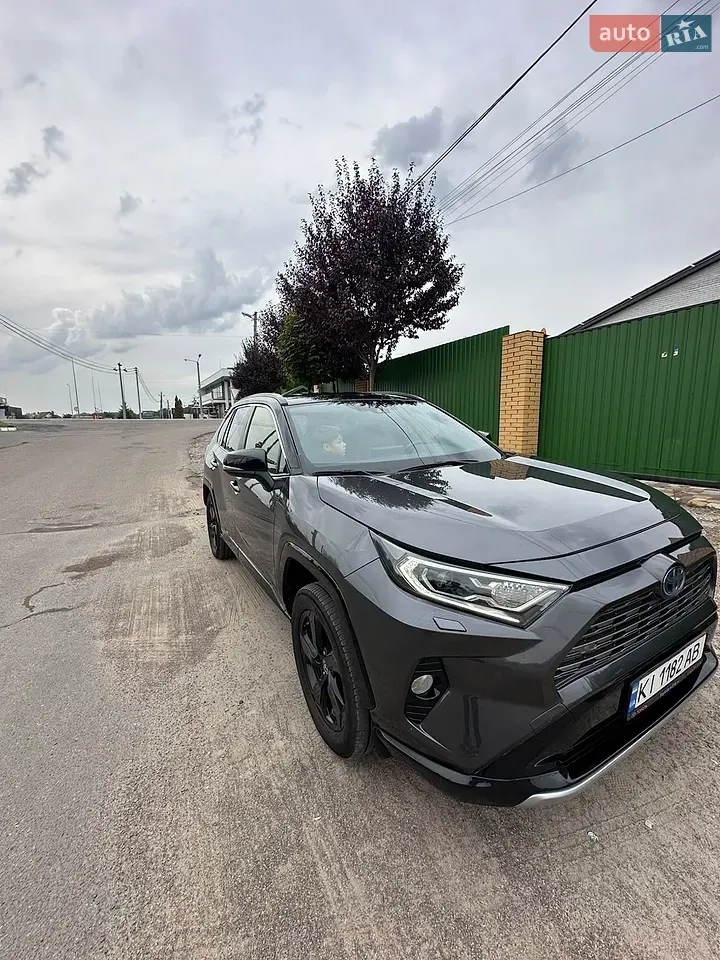 Toyota Rav4 2021 photo 3