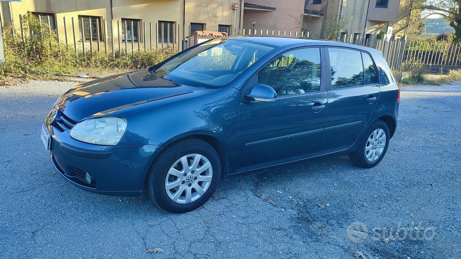 Volkswagen Golf 2004 photo 2