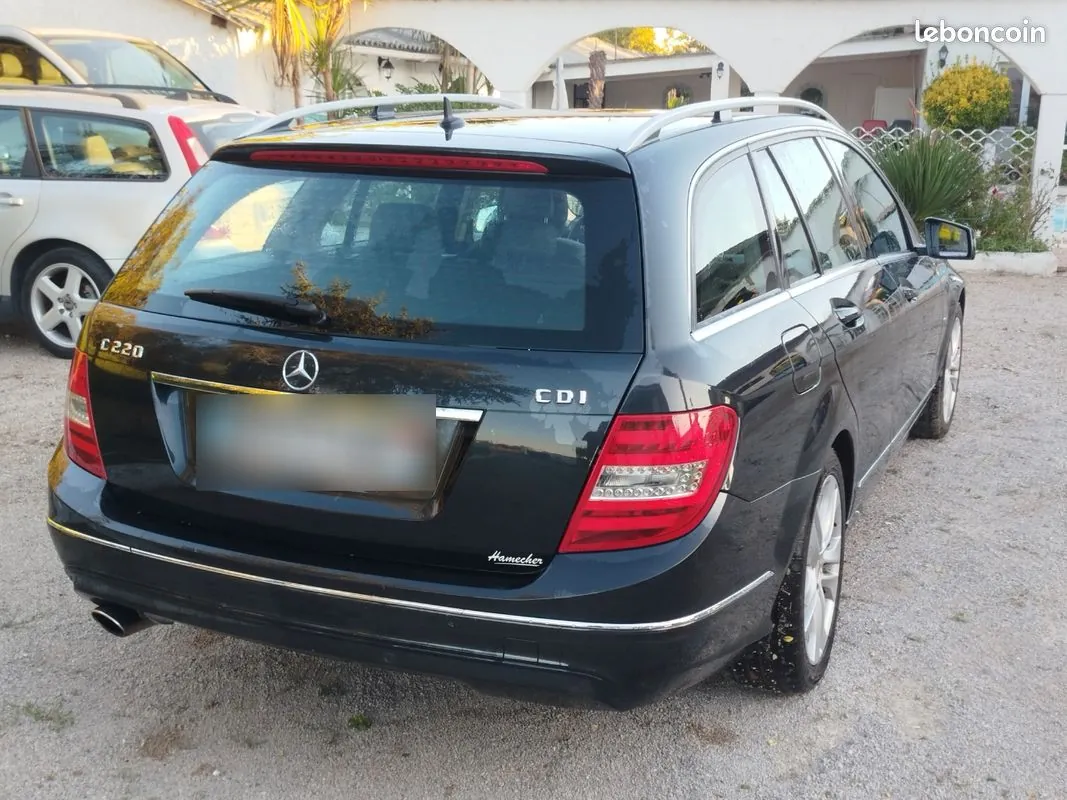 Mercedes-Benz C-Class 2012 photo 2