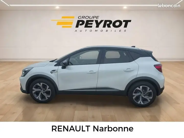 Renault Captur 2023 photo 3