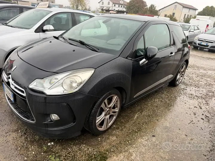 Citroen Ds3 2011 photo 2