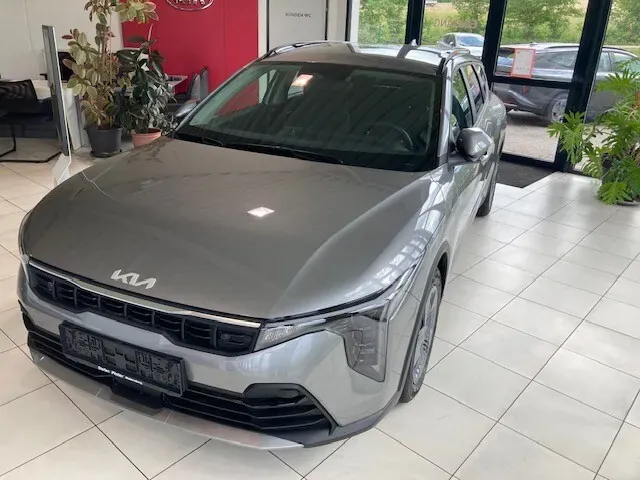 Kia K4