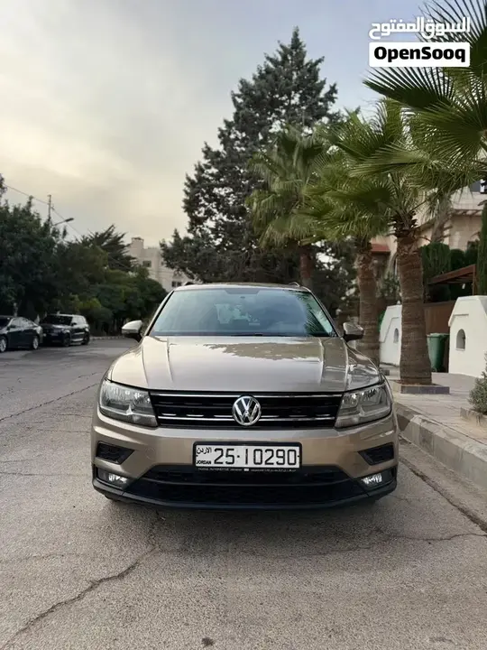 Volkswagen Tiguan 2018 photo 2