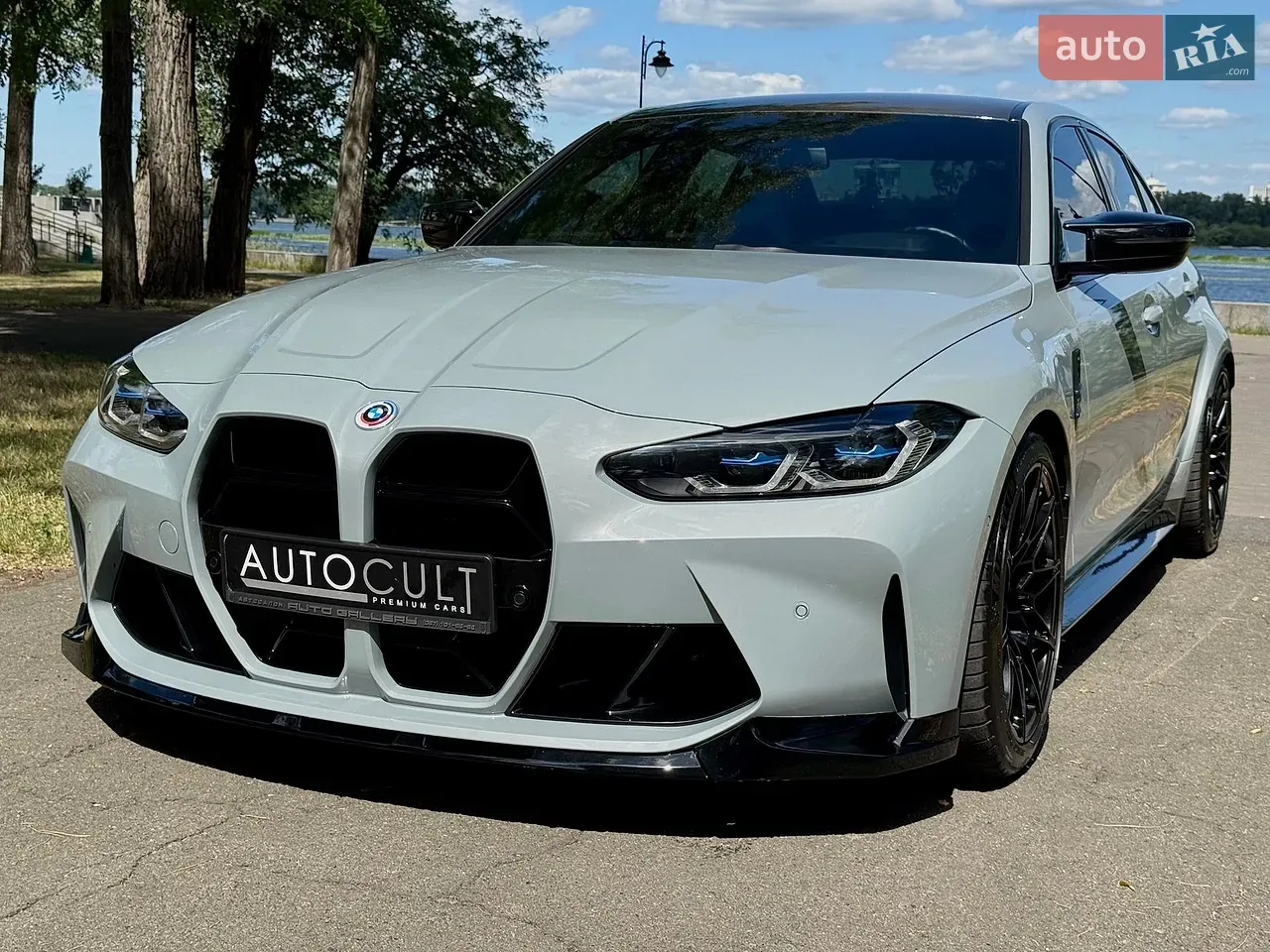 BMW M3 2022 photo 3