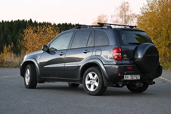 Toyota Rav4 2005 photo 4