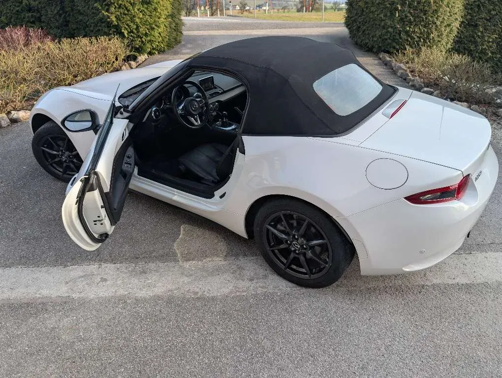 Mazda Mx-5 2016 photo 2